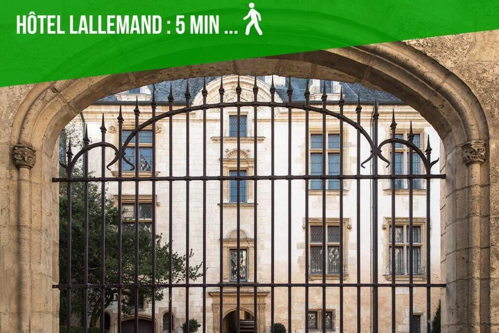 Апартаменти Les Quatre Piliers - 1 Min Palais Jacques Coeur Бурж Екстер'єр фото